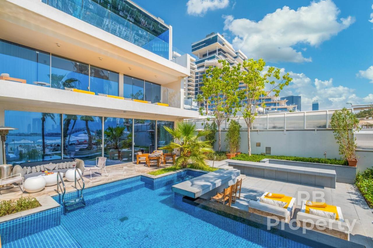 Five Palm Beach Villa - Three Floors, Private Pool, Jacuzzi Dubai Exterior foto
