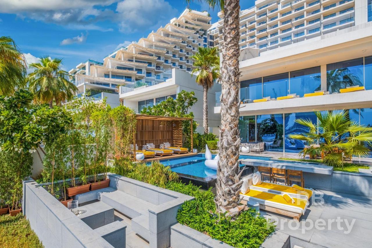 Five Palm Beach Villa - Three Floors, Private Pool, Jacuzzi Dubai Exterior foto